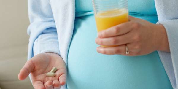Для лечения цистита у беременной можно использовать медикаменты на растительных компонетах