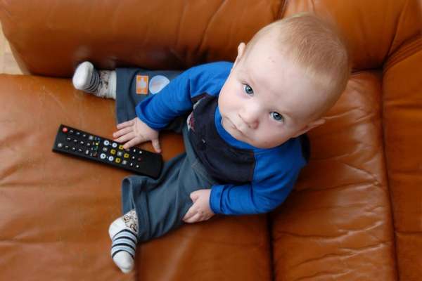 Как сделать телевизор полезным для ребенка?
