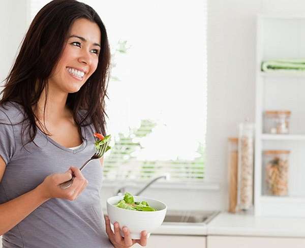 Авокадо при беременности благоприятным образом воздействует на организм женщины 