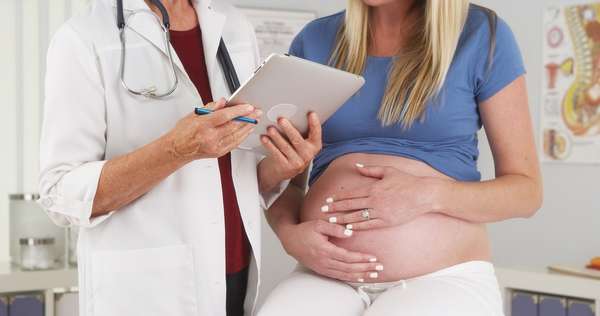 О наличии сахарного диабета нужно сообщить врачу, ведущему беременность, при первом посещении