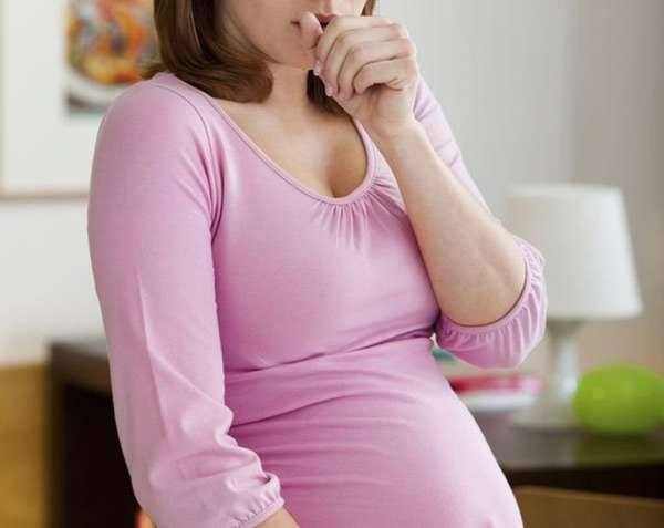 Медикаменты от трахеита при беременности должен назначать квалифицированный специалист, не стоит заниматься самолечением 