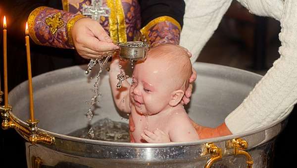 крещение малыша