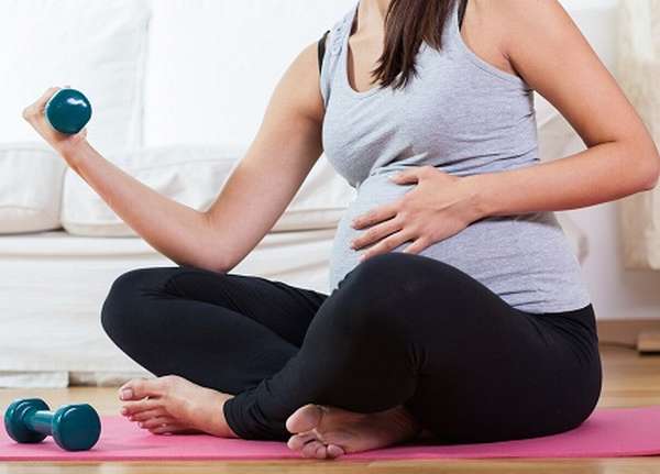 Если вы решили при беременности заниматься спортом, то предварительно нужно проконсультироваться с врачом 