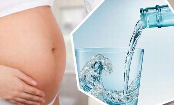 Полезной при беременности является минеральная вода боржоми, которая помогает при изжоге и токсикозе 