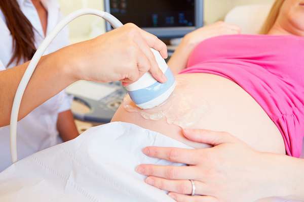УЗИ - плановая процедура, которая производится во время беременности