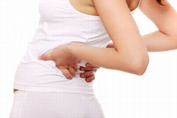 Спина после родов может болеть по разным причинам, которые необходимо выяснить