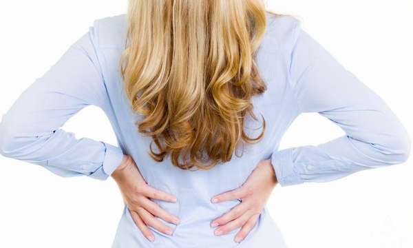 Многих беспокоит боль в спине после родов, одной из причин, которой является растяжение мышечной ткани живота из-за быстрого прибавления в весе