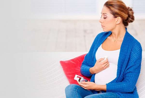 Лечить ларингит при беременности нужно начинать при первых его проявлениях 